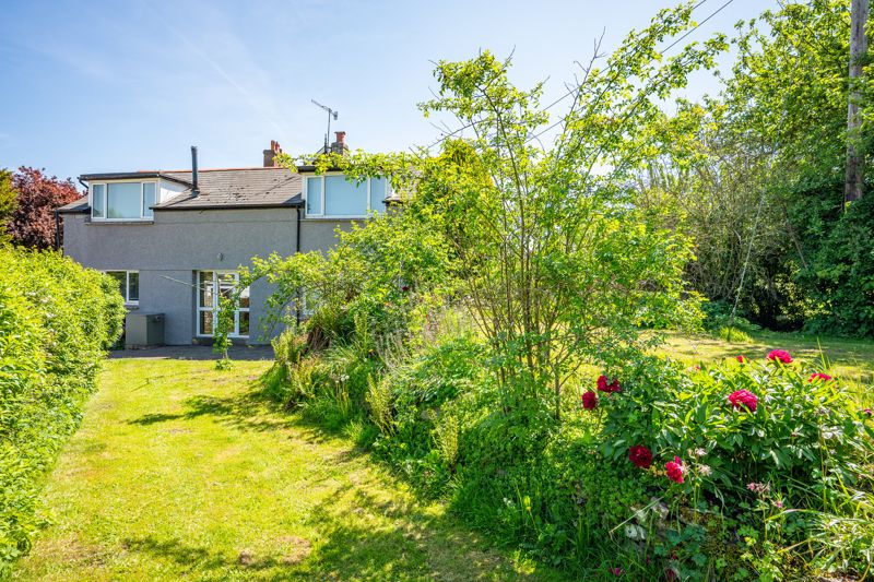 Peak Cottage- click for photo gallery